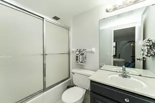 207 5th Ave SW, Rochester, MN 55902 - Photo 11