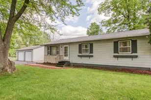 109 Lilac St, Eau Claire, WI 54703 - Photo 1