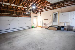 302 Sherwood Ave N, Thief River Falls, MN 56701 - Photo 39