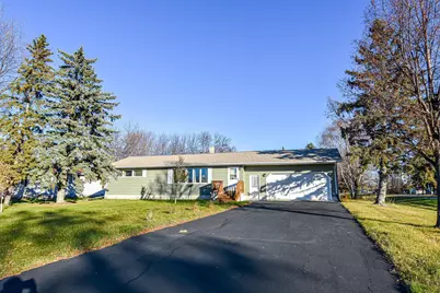 302 Sherwood Avenue N, Thief River Falls, MN 56701 - Photo 1