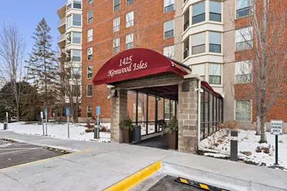 1425 W 28th Street #510, Minneapolis, MN 55408 - Photo 1