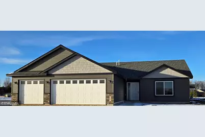 808 12th Street SE, Waseca, MN 56093 - Photo 1