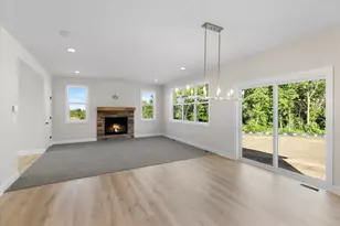 2065 Lusitano St, Shakopee, MN 55379 - Photo 11