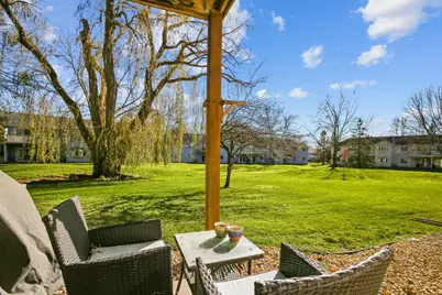 994 Heritage Court E #406, Vadnais Heights, MN 55127 - Photo 1