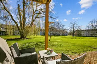 994 Heritage Ct E, Vadnais Heights, MN 55127 - Photo 1