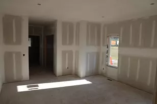 33006 Hilary Cir, Cambridge, MN 55008 - Photo 15