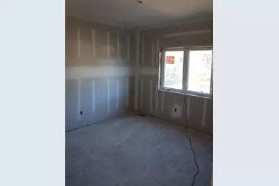 33006 Hilary Circle, Cambridge, MN 55008 - Photo 13