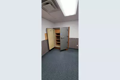 202 S Broadway Avenue, Albert Lea, MN 56007 - Photo 17