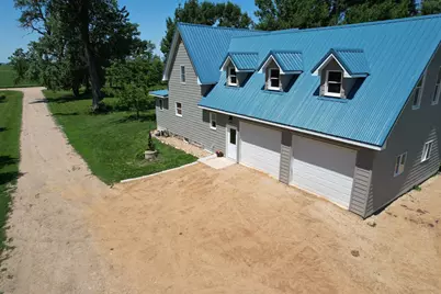 2032 70th Avenue, Pipestone, MN 56164 - Photo 3