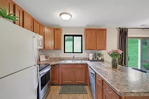 11594 Scotch Pine Ct, Eden Prairie, MN 55344 - Photo 15