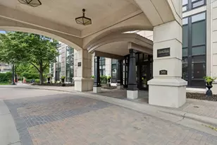 500 E Grant St, Minneapolis, MN 55404 - Photo 1