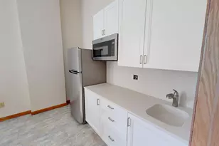 542 Benson Ave SW, Willmar, MN 56201 - Photo 5