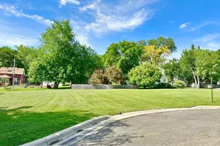 613 & 615 Giles Pl, Albert Lea, MN 56007 - Photo 1