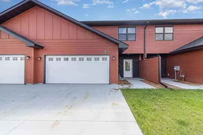 811 Viburnum Street, Belle Plaine, MN 56011 - Photo 1