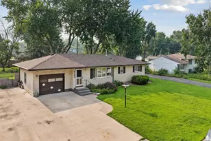 4363 Diamond Dr, Eagan, MN 55122 - Photo 1