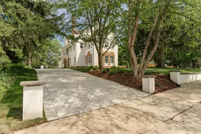 925 6th Street SW, Rochester, MN 55902 - Photo 1