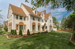 925 6th St SW, Rochester, MN 55902 - Photo 1