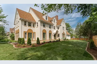 925 6th Street SW, Rochester, MN 55902 - Photo 5