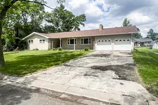 807 Pleasant Dr, Ada, MN 56510 - Photo 1