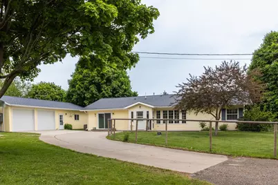 409 Hillcrest Street E, Lanesboro, MN 55949 - Photo 1