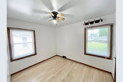 111 N Park Avenue, Springfield, MN 56087 - Photo 19