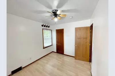 111 N Park Avenue, Springfield, MN 56087 - Photo 21