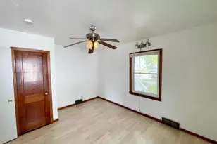 111 N Park Ave, Springfield, MN 56087 - Photo 23