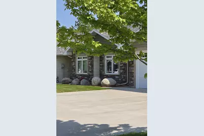 1300 Event Center Drive NE #23, Bemidji, MN 56601 - Photo 3