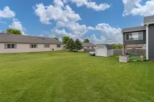 641 Beverly St, Wanamingo, MN 55983 - Photo 29