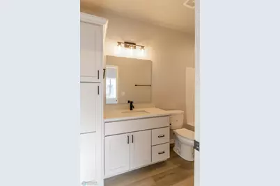 4176 Arthur Drive S, Fargo, ND 58104 - Photo 19