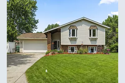 10740 99th Place N, Maple Grove, MN 55369 - Photo 1