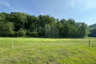 2808 Oakhurst Dr, Lake City, MN 55041 - Photo 1