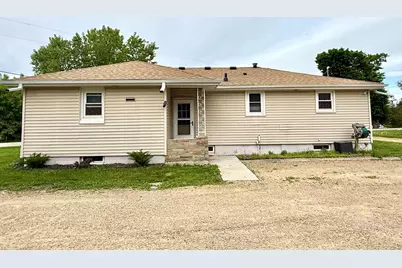 1402 Kirkwood Avenue, Albert Lea, MN 56007 - Photo 1