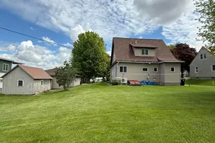 409 Maple Street N, Mabel, MN 55954 - Photo 5