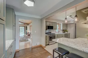 741 Sherren St W, Roseville, MN 55113 - Photo 1