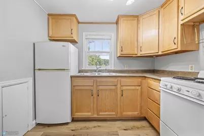 310 10th Street S, Moorhead, MN 56560 - Photo 21
