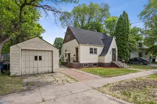 310 10th St S, Moorhead, MN 56560 - Photo 3