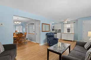 6318 Kyle Ave N, Brooklyn Center, MN 55429 - Photo 9