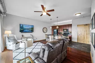 4525 Park Commons Dr, Saint Louis Park, MN 55416 - Photo 9