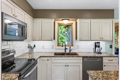 6227 Annapolis Lane N, Maple Grove, MN 55311 - Photo 5