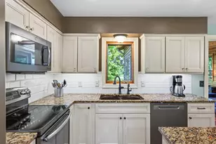 6227 Annapolis Ln N, Maple Grove, MN 55311 - Photo 5