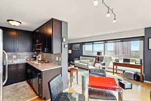 433 S 7th St, Minneapolis, MN 55415 - Photo 9