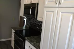 302 S 12th St, Montevideo, MN 56265 - Photo 9