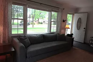 302 S 12th St, Montevideo, MN 56265 - Photo 3