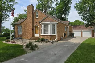 620 5th Ave SE, Pipestone, MN 56164 - Photo 1