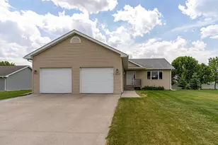 1022 Wilson Ave, Crookston, MN 56716 - Photo 1