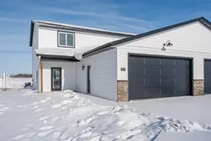 3120 Scotch Ln, Mankato, MN 56001 - Photo 1