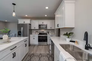 3120 Scotch Ln, Mankato, MN 56001 - Photo 9