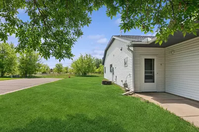 185 21st Avenue SW, Cambridge, MN 55008 - Photo 5