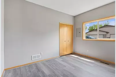 185 21st Avenue SW, Cambridge, MN 55008 - Photo 33